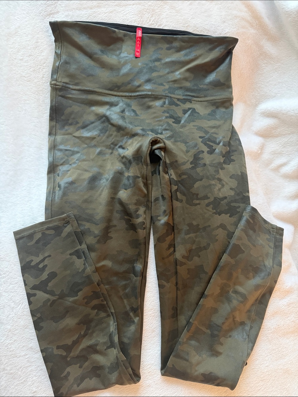 SPANX Camo High-Waist Leggings - Olive Green